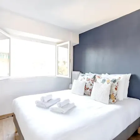 With A Balcony And Parking In Cannes